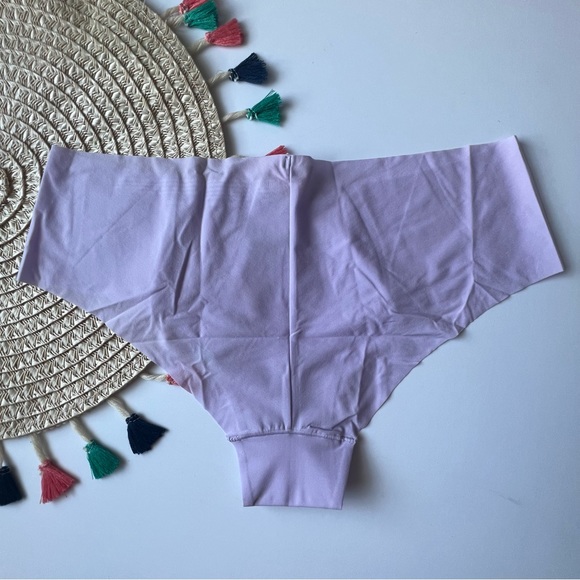 Victoria's Secret PINK No Show Cheekster Panty Lavender w Flower Graphic XL NEW - Picture 3 of 4
